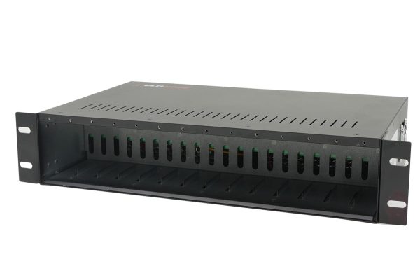 Carcasa rackabila pentru max 14 mediaconvertoare 2U