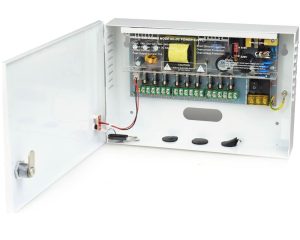 Sursa alimentare 12V-10A cu 9 iesiri protejate ZTS1210-09F. Fiabilitate si performanță